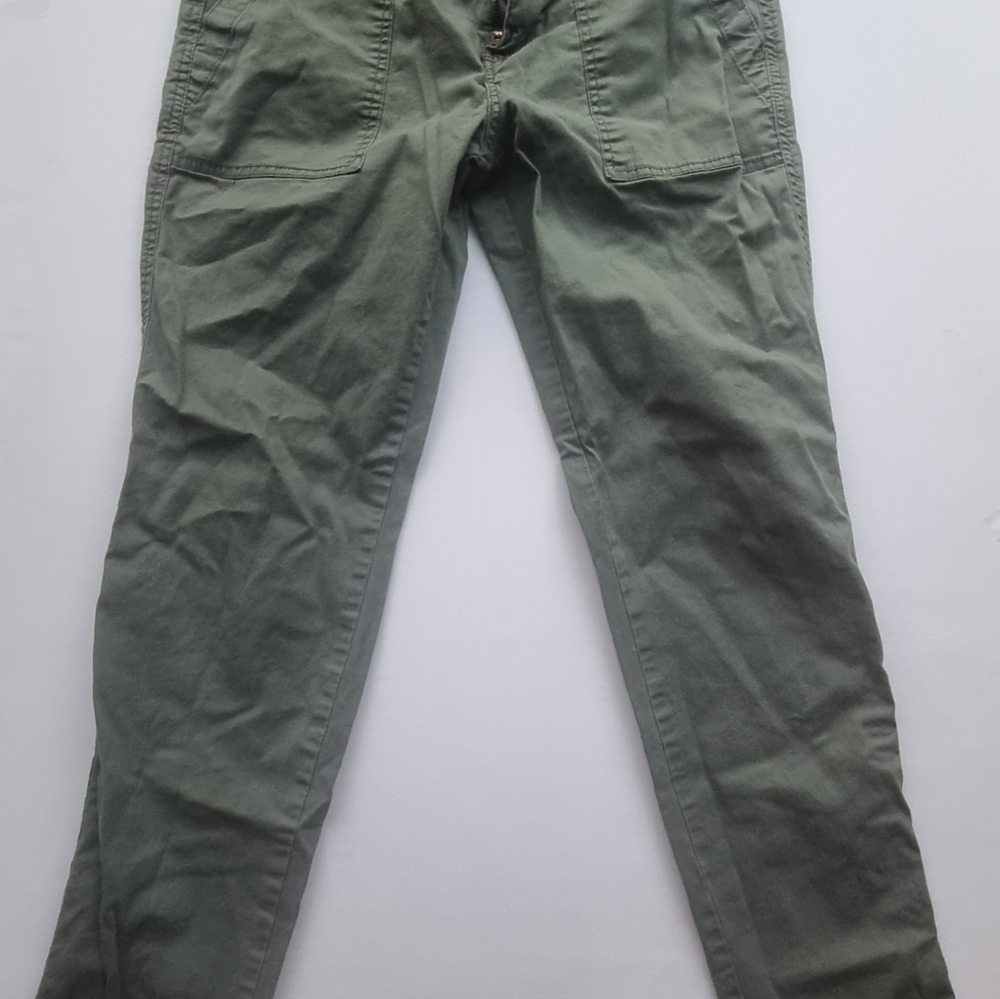 Green khaki pants size 26 by Sanctuary